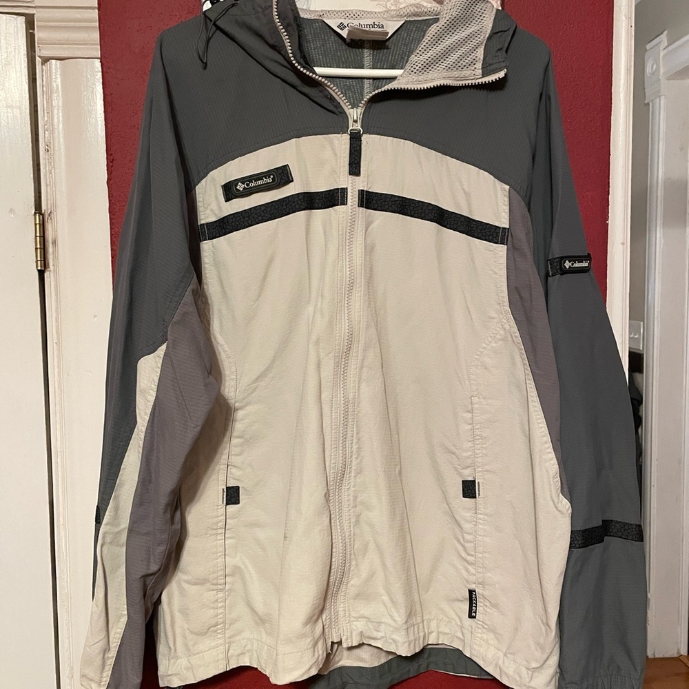 Columbia Gray and Cream Jacket